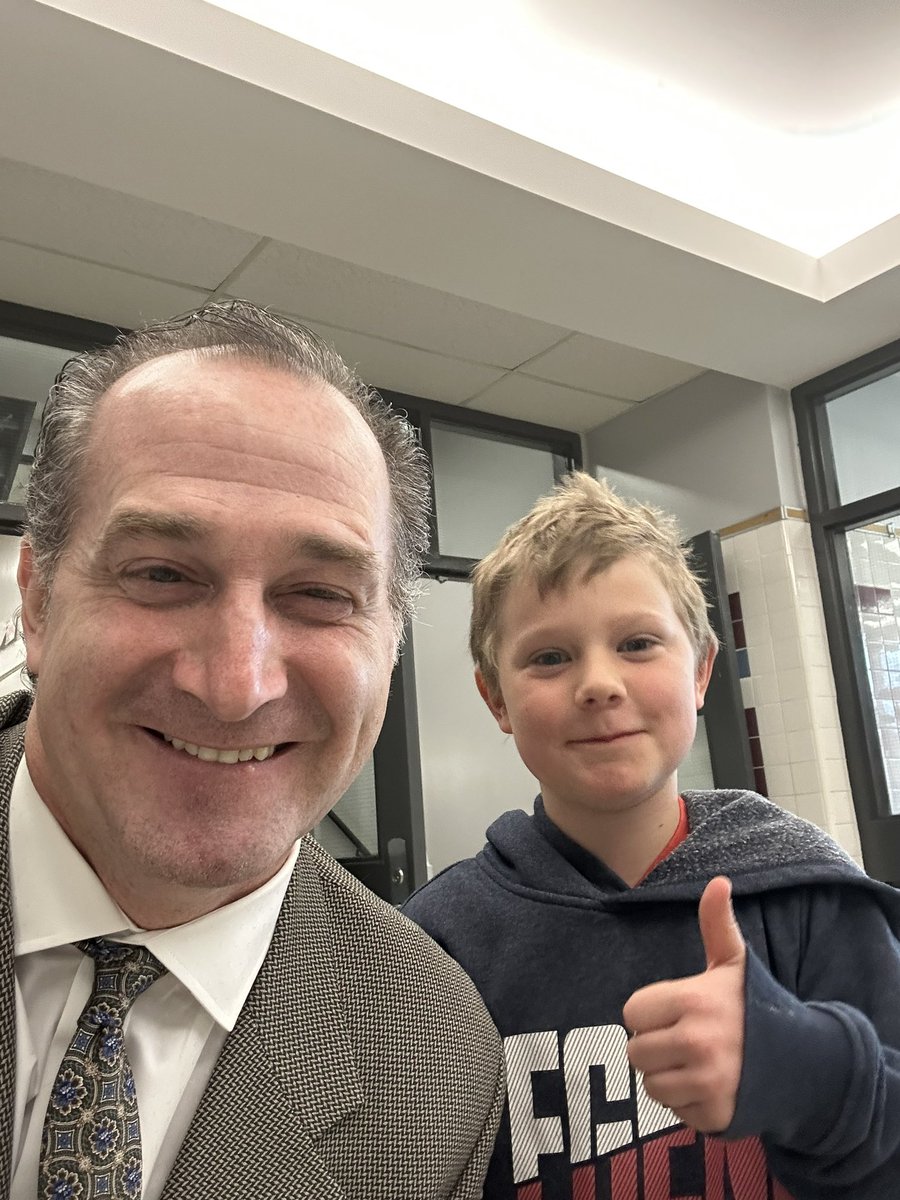 Buffone_Pino's tweet photo. We switched it up a little today @HighviewPS… opposites day of sorts… meet Director Luke!🤓 And I’m on the move or I’ll be late for math class in Grade 4!😉@RCDSB @RCDSBStudents https://t.co/8cftf0KKXV