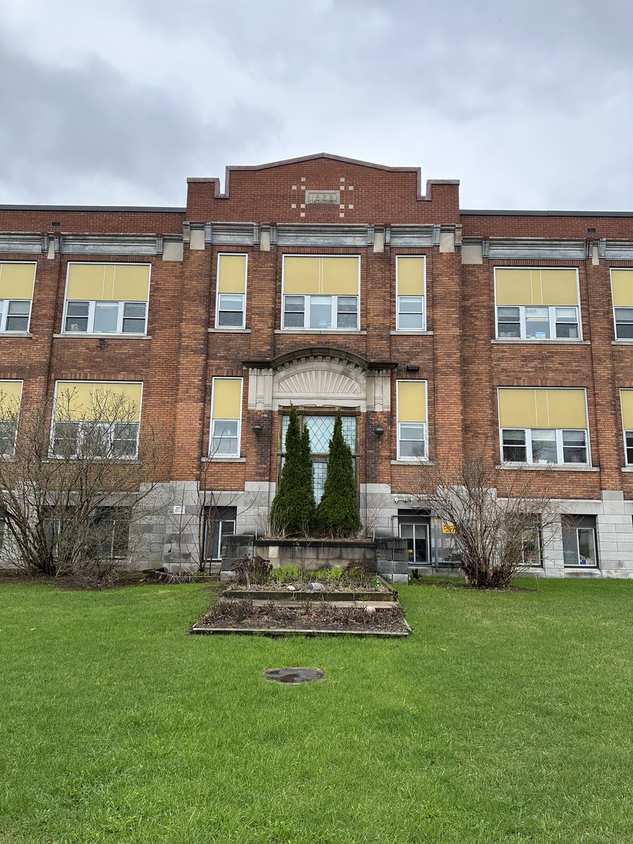 We switched it up a little today <a href="/HighviewPS/">Highview PS</a>… opposites day of sorts… meet Director Luke!🤓 And I’m on the move or I’ll be late for math class in Grade 4!😉@RCDSB <a href="/RCDSBStudents/">Sam and Sean</a>