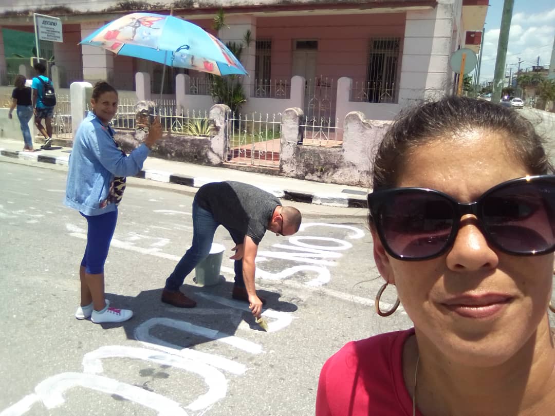Movimiento obrero espirituano en las calles, poniéndole Manos y Corazón ❤️❤️ a la celebración por el #1Mayo.
#SanctiSpíritusEnMarcha 
@CtcProvincialSS 
@CubaCentral 
<a href="/UlisesGuilarte/">Ulises Guilarte de Nacimiento</a> 
<a href="/DeivyPrezMartn1/">Deivy Pérez Martín</a>