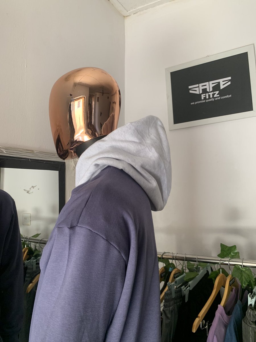Item : Crewneck hoodie 
Colour : Available in all colors 
Sex: Unisex 
Material : Chinos (regular thickness )
Size: S ,M, L ,XL ,XXL ,XXXL
Price : 🏷️🛍️🛒

Nationwide delivery 
Order. Payment . Receive 

Please note that it takes 2/3 working days for production.