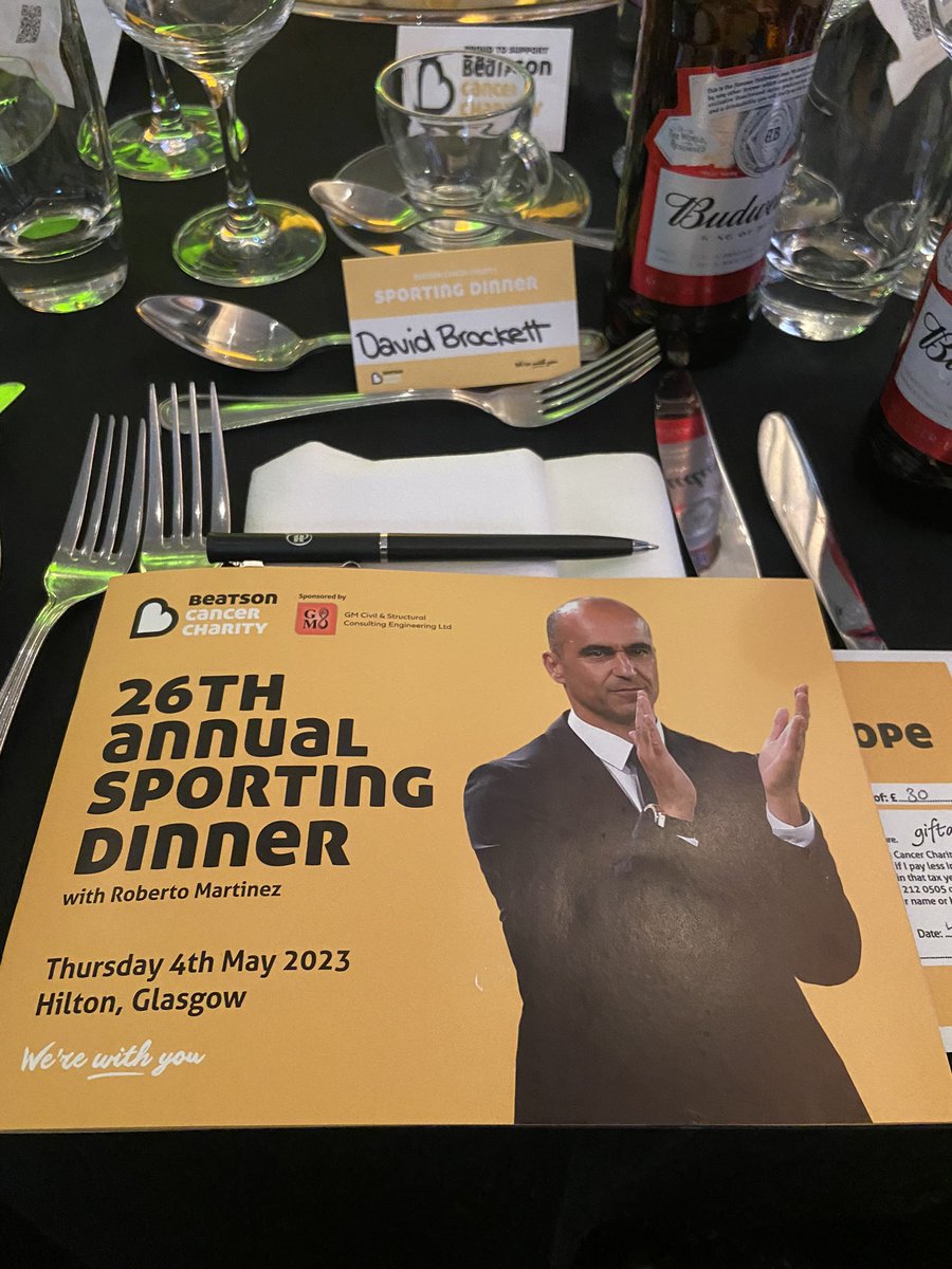 DavidBrockett's tweet photo. 💛 #BeatsonSportingDinner https://t.co/aDMH9UCMvH