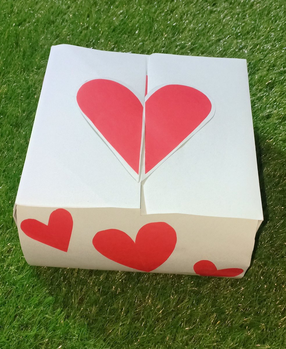 NN_Artistry's tweet photo. Bangles gift box 🎁

#NSRgifts🎁

#giftcenter #giftideas #giftshop #gifts #gift https://t.co/NE1qpo460p