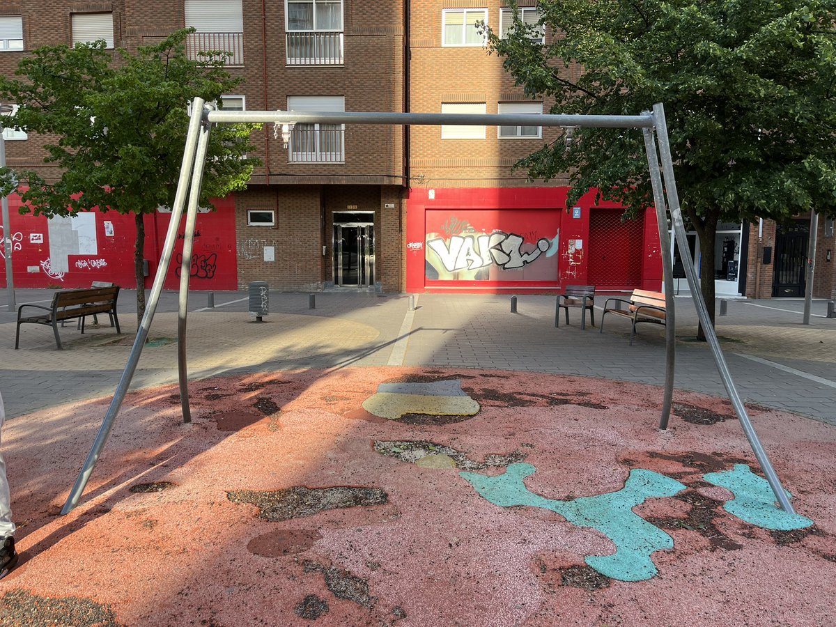 LAURA FERNANDEZ🔻 tweet media