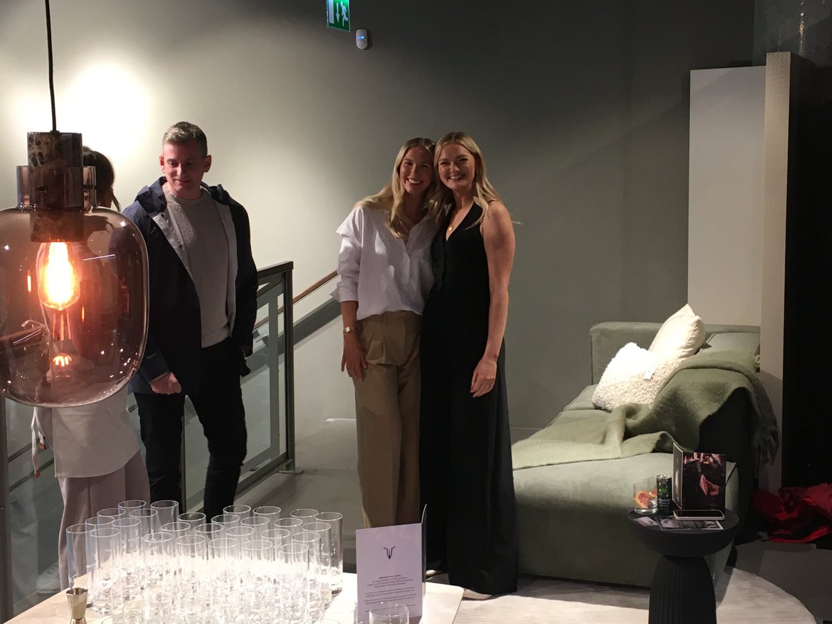 At the launch of Fara.Photo with Rona and Emily as they launch their new venture together ⁦<a href="/bgateway/">Business Gateway</a>⁩ <a href="/boconcept/">ミルチ</a> in Glasgow with ⁦<a href="/WolfcraigWhisky/">WolfcraigDistillers</a>⁩ <a href="/innisgunn/">Daniel Cobb</a>