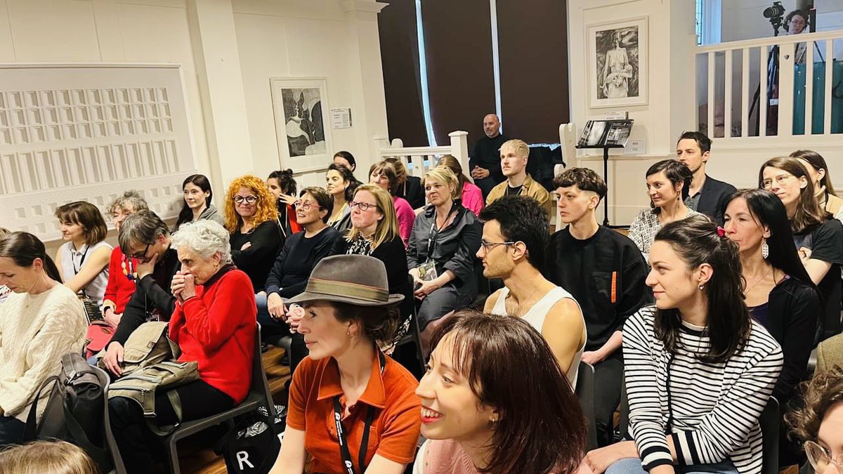 WeberLiza's tweet image. Sharing a few photos of us #springbackacademy dance critics during the #springforward23 festival in Dublin last weekend, which was organised by @AerowavesEurope and @springbackmag. 21 performances in 3 days, and 5 of which we each had to review…