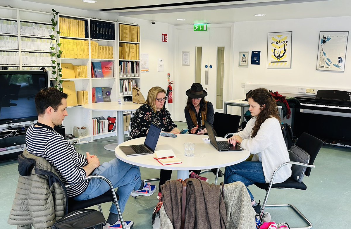 WeberLiza's tweet image. Sharing a few photos of us #springbackacademy dance critics during the #springforward23 festival in Dublin last weekend, which was organised by @AerowavesEurope and @springbackmag. 21 performances in 3 days, and 5 of which we each had to review…