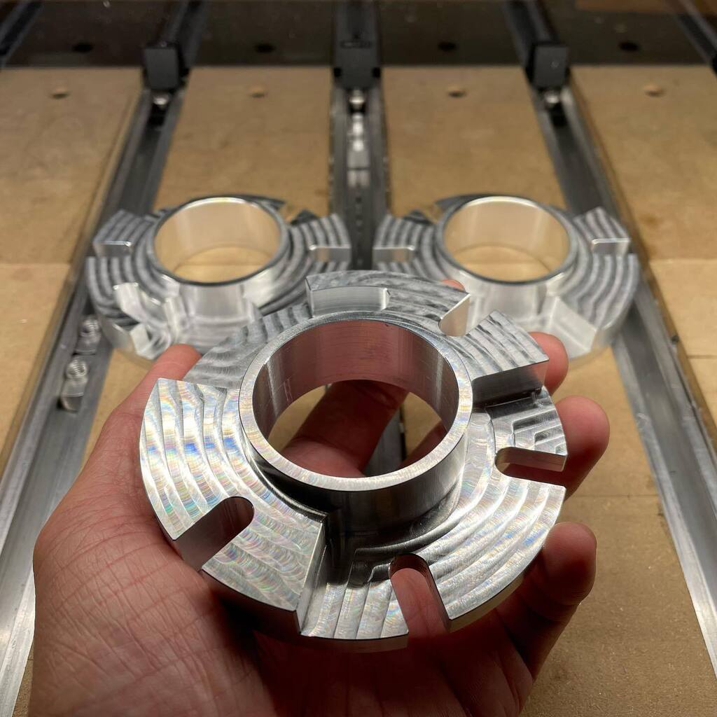 WinstonMakes's tweet photo. Got a new video out for #maythe4th where I machine some parts for @bytesizedengineering's Star Wars Scomp Link replica. Go check it out on YouTube for some shiny aluminum machining porn (and an embarrassing machine crash).

#Carbide3D #ShapeokoHDM #CNC #… https://t.co/jwbnWlYCpz https://t.co/zTqmh6wxao