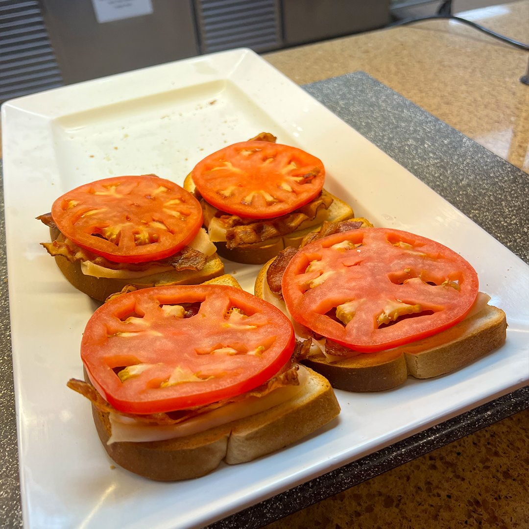 UW Housing Dining tweet media