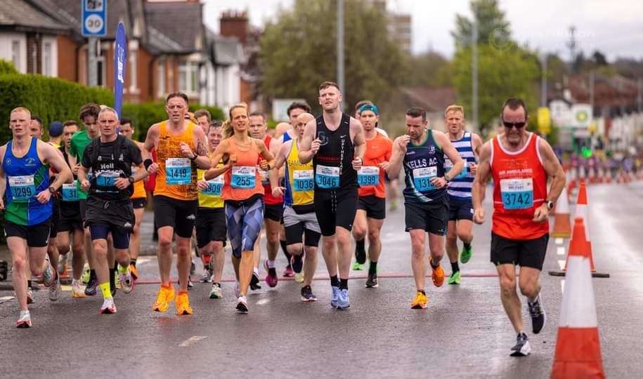 Belfast City Marathon wrapped up for another year. This event is getting bigger and better every year. Proud to be part of it again. Who's  up for the half in September 😎
<a href="/marathonbcm/">BelfastCityMarathon</a> <a href="/CharlesHurstGRP/">Charles Hurst</a> pacing team
#belfast #belfastmarathon #marathon #marathontraining