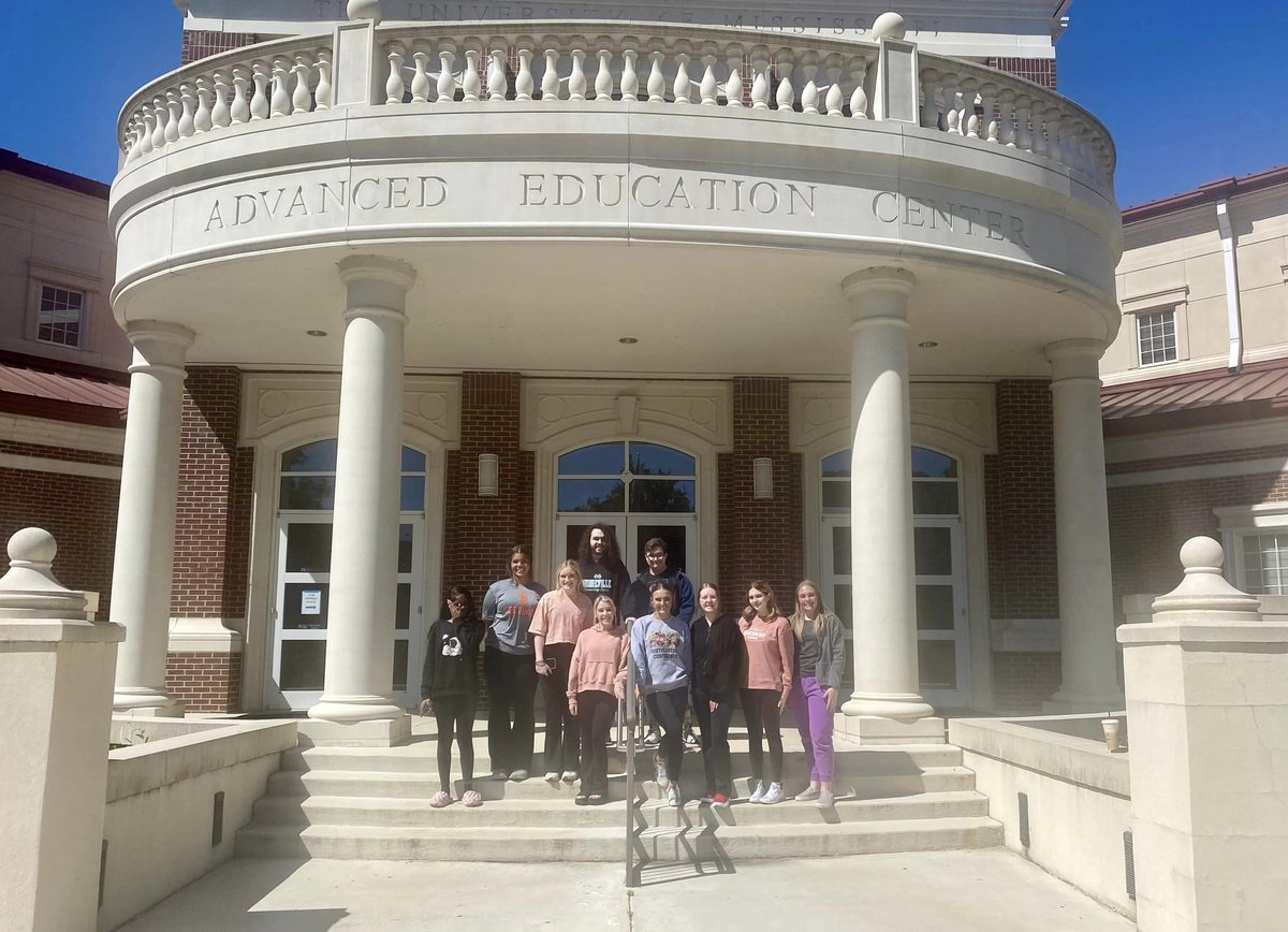LeeCoSchools_MS's tweet photo. What a busy and informative week for Lee County CTE students!
Thanks to the Private John Allen Fish Hatchery, ICC Tupelo, and Ole Miss Tupelo for the tours.
#FieldTrips #CareerOpportunities
#findingfutures
#EducateServeInspire https://t.co/5zCvu1TLlY