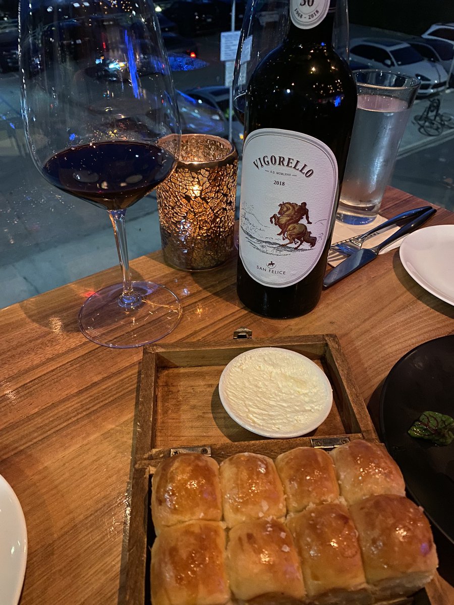 About last night… #theStrandHouse #ManhattanBeach 💖 #WineWednesday