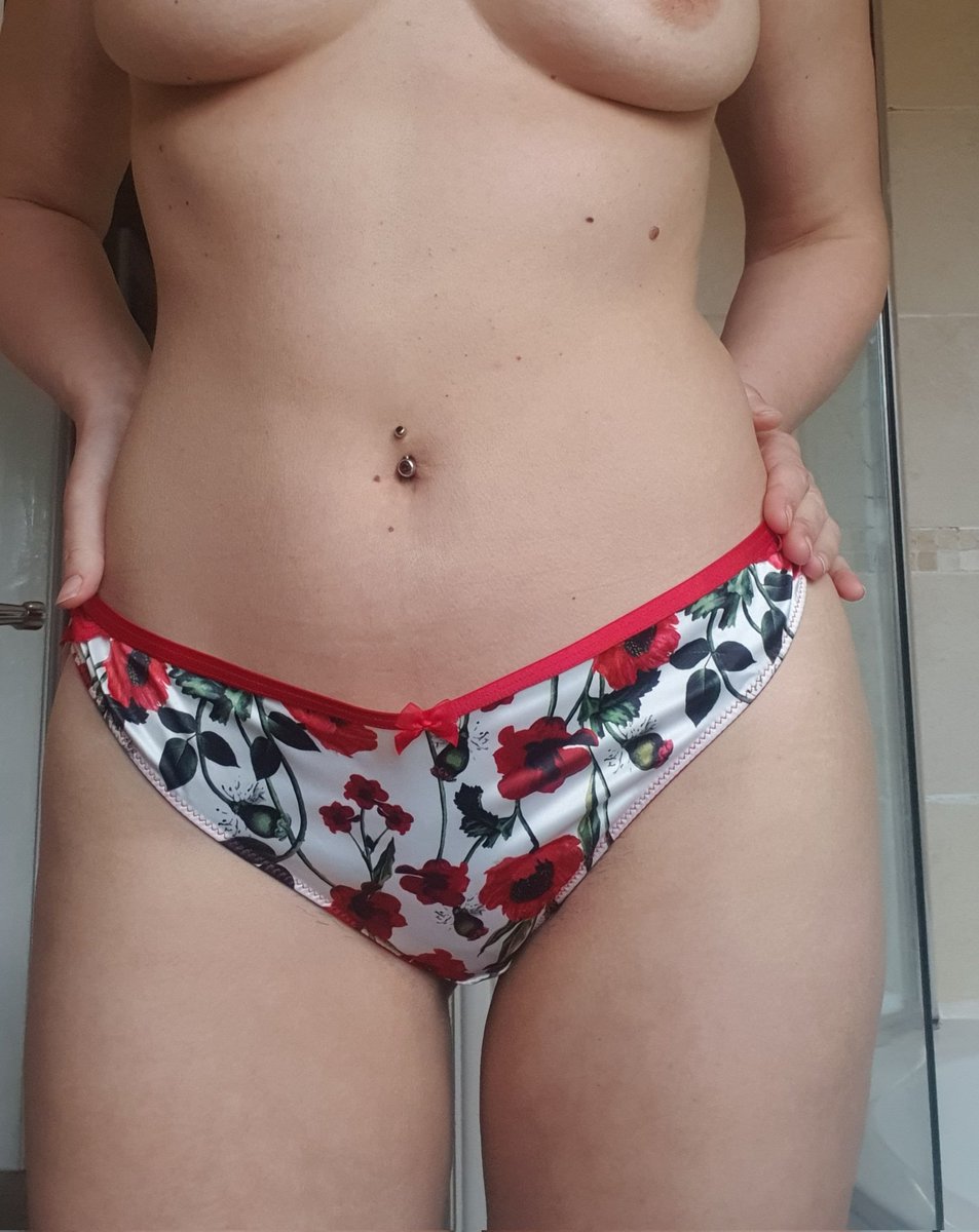 MissRosieDeexx's tweet photo. Some new panties I have available. Gorgeous Satin Brazillians. Drop me a message to get on my wears list 🥰
Uk verified Seller. Fetish friendly. 
@promo_69_ 
@KinkieOnline 
@BritishRW_GF 
@British_Hotties https://t.co/s3HA012FAj