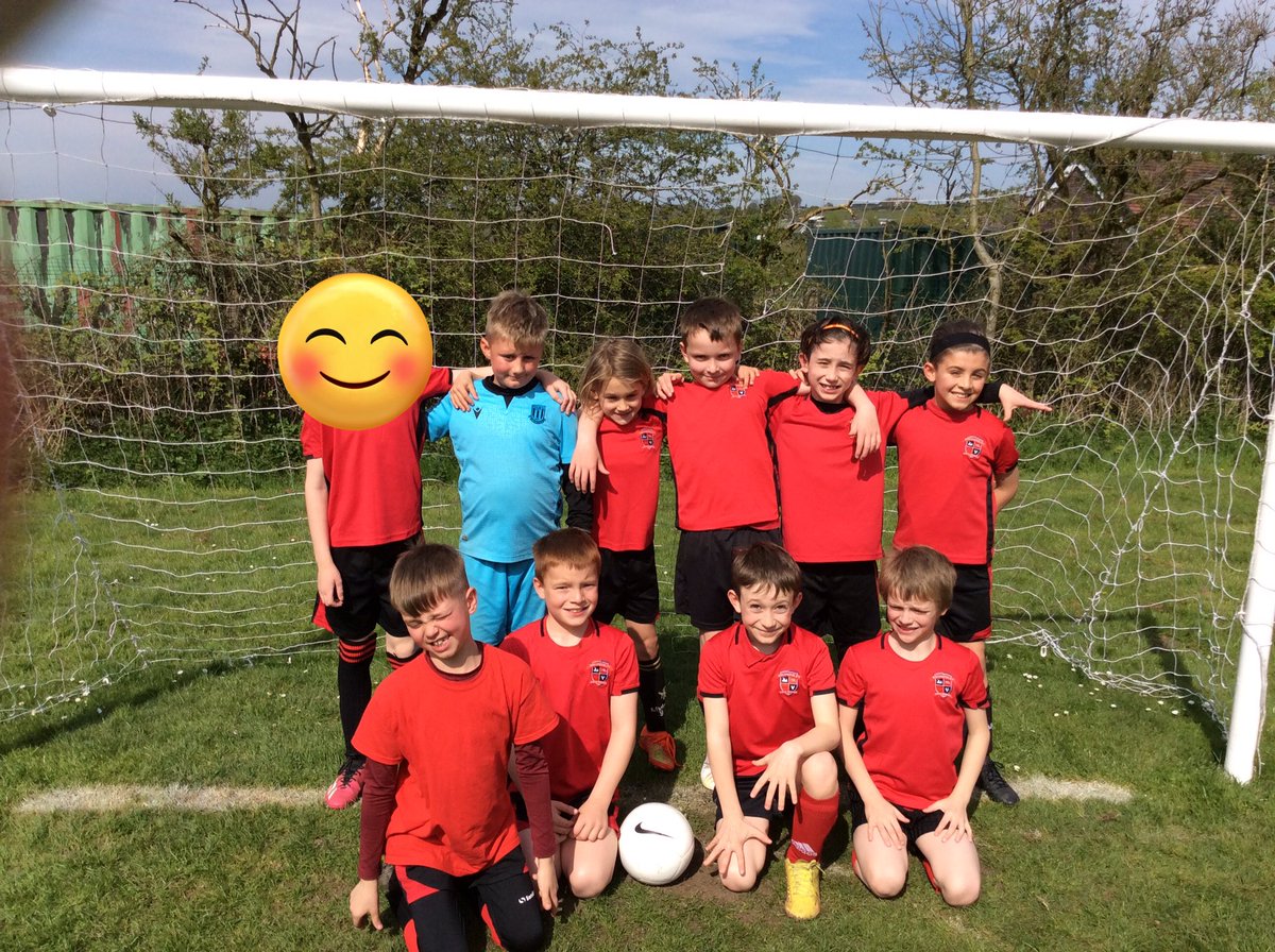 KnypersleyFirst's tweet photo. Amazing teamwork from our year 3 and 4 boys who took part in a football match after school. The respect and enthusiasm they all showed was amazing! We are so proud of you all! Well done on your well earned victory! @ChildrenFirstLP #Knypersleylovessport https://t.co/rLOR0cM0d5
