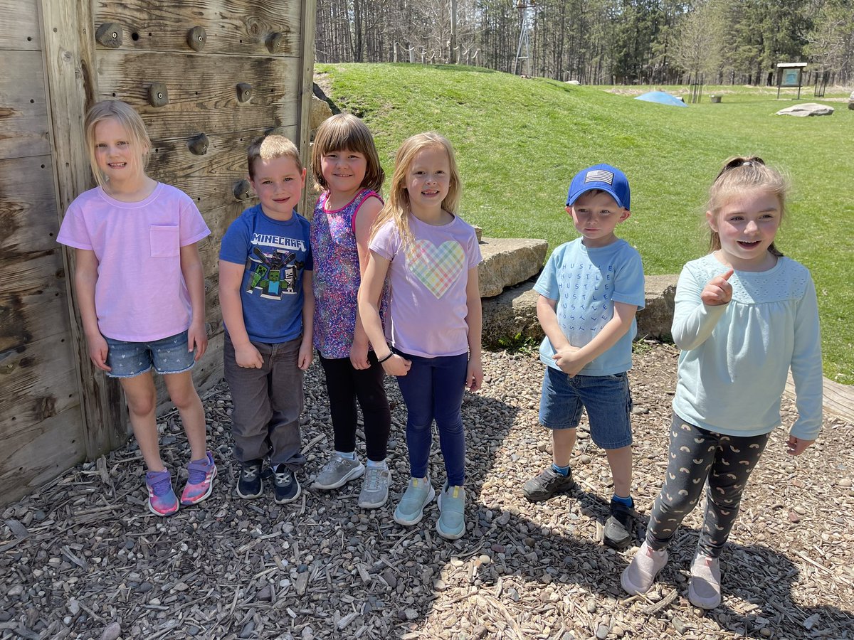 Kindergarten field trip to OxBow Zoo! 🐯🦅