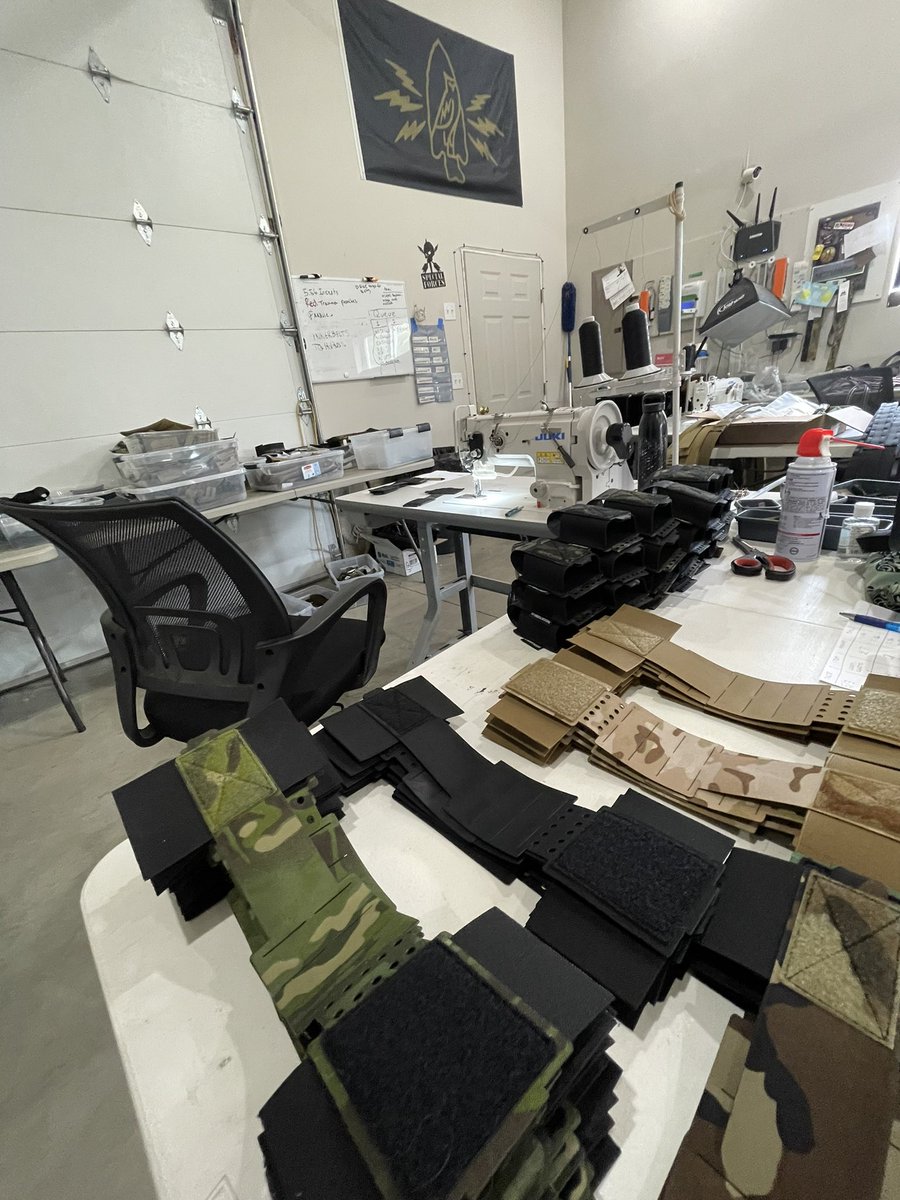 ExUmbrisDesigns's tweet photo. Production queue… https://t.co/rZxTMTxLTw