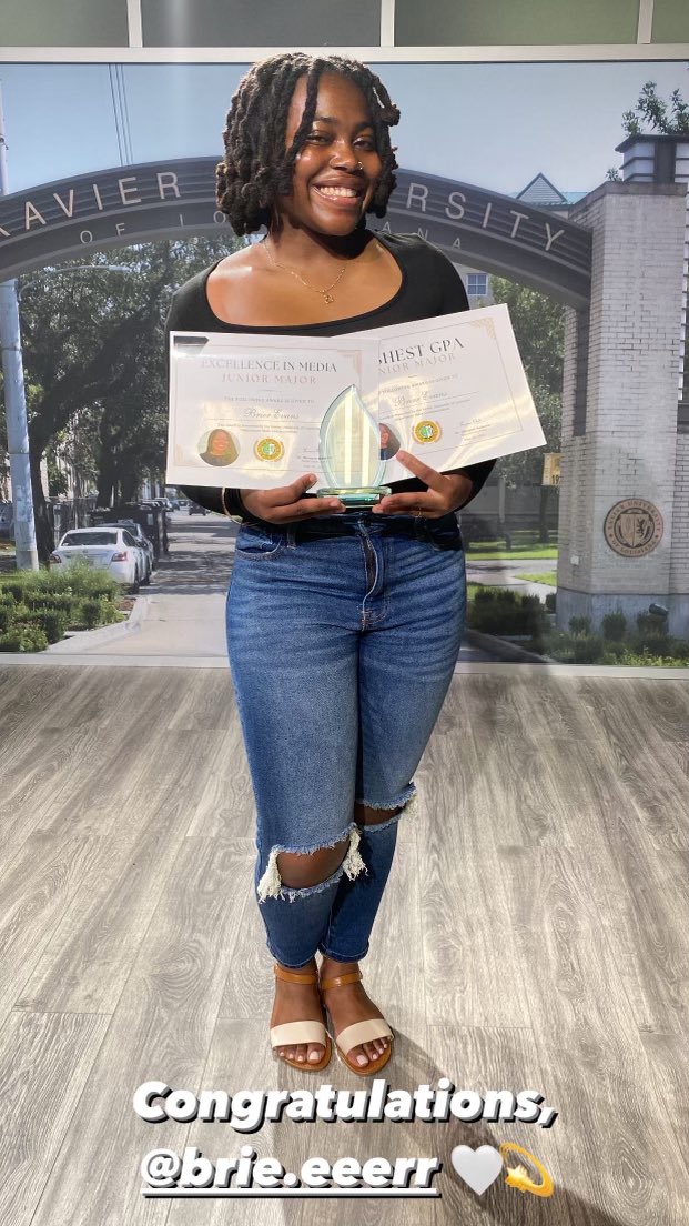 XulaMassComm's tweet image. It’s time for our big brain 🧠 awards.

These mass comm majors have the highest gpa in their class. 

Congratulations Ashton, @zoetrask, and @BrieEeerr.