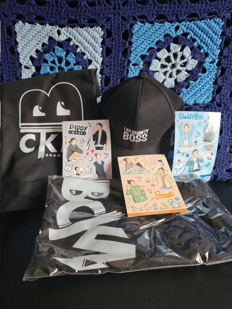 c_starshini's tweet photo. @BossC_Official I'm a #ShawtyBoss  here in Canada 🇨🇦  my #BossOthe1stCollection just arrived today, so freaking excited 😊 🤗 🤪 #Bosschaikamon  #BoNoh https://t.co/LBZoeq590d