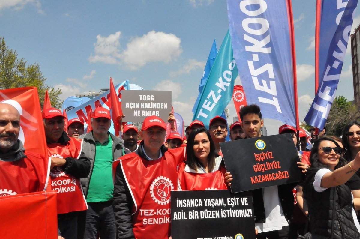 tezkoopissndk's tweet photo. Türk-İş’in kamu işçileri için yapmış olduğu zam teklifi koşulsuz şartsız kabul edilsin!
#KamuBekliyor 
@turkiskonf 
@csgbakanligi 
@vedatbilgn https://t.co/ZPlJkHVdUx