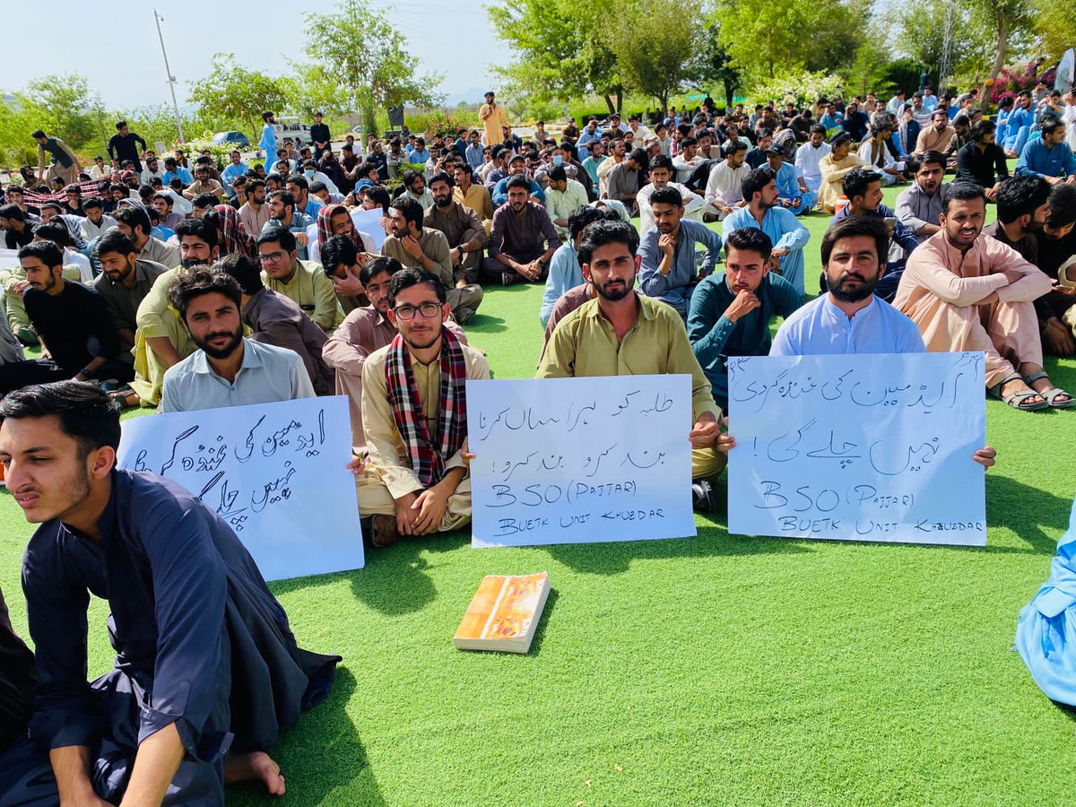StudentsAction2's tweet photo. Buetk students have boycotted their classes and are on strike against university administration for their misconduct, harassment and continuous negligence towards students issues.
#StopHarrasingBUETKStudents
#SolveBUETKAdminstrationIssues https://t.co/FUfgKh3kKz