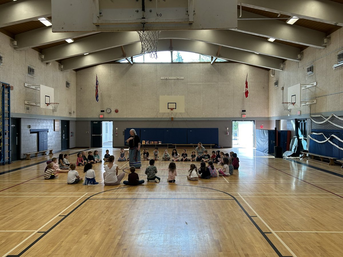 TristanCrowther's tweet photo. Métis presence and support was on display @dorothylynas with jigging from @kiskinohumakew with music, laughter and connections restored. @swalklanexw shared the blanket exercise gr.7’s . Reminiscent of our @NorgateLearning days. @1RoseGreene @MargiSpooner facilitating @NVSD44 https://t.co/y7tNBoqaM0