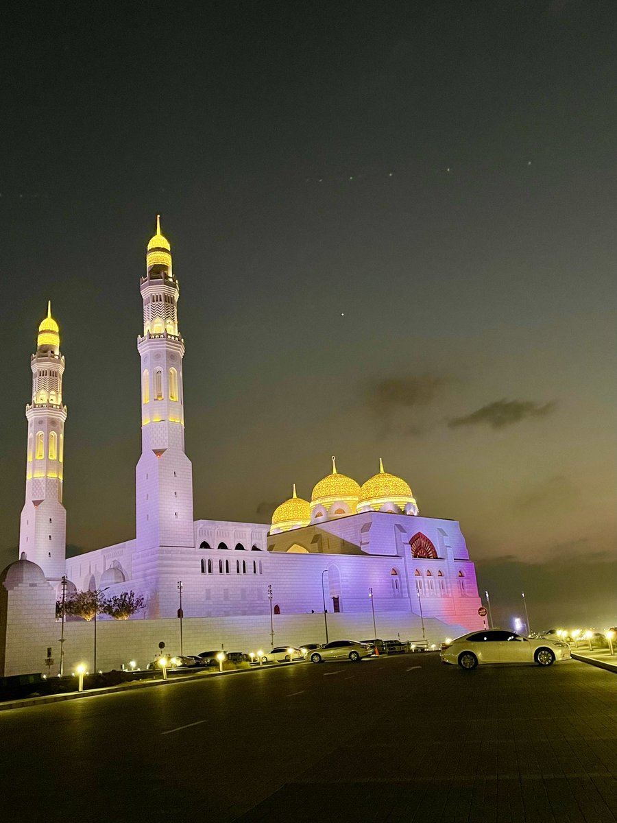 اللهم أرني وجهتي دلني ولا تضلني 
يارب العالمين 🤍'
 #يحدث_الان #الخميس_الونيس #ليلة_الجمعة