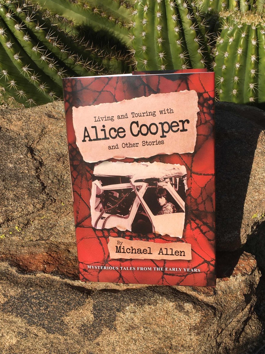 eBookConnection's tweet photo. >> Wonder what it's like to work for a rock band from conception to the biggest group on Earth? Living and Touring With Alice Cooper is about Amp Boy's life working for the Alice Cooper Group &amp; living the dream. Join Mike's adventure of a lifetime  https://t.co/rfGSPav9PG https://t.co/9FRNghDtt4