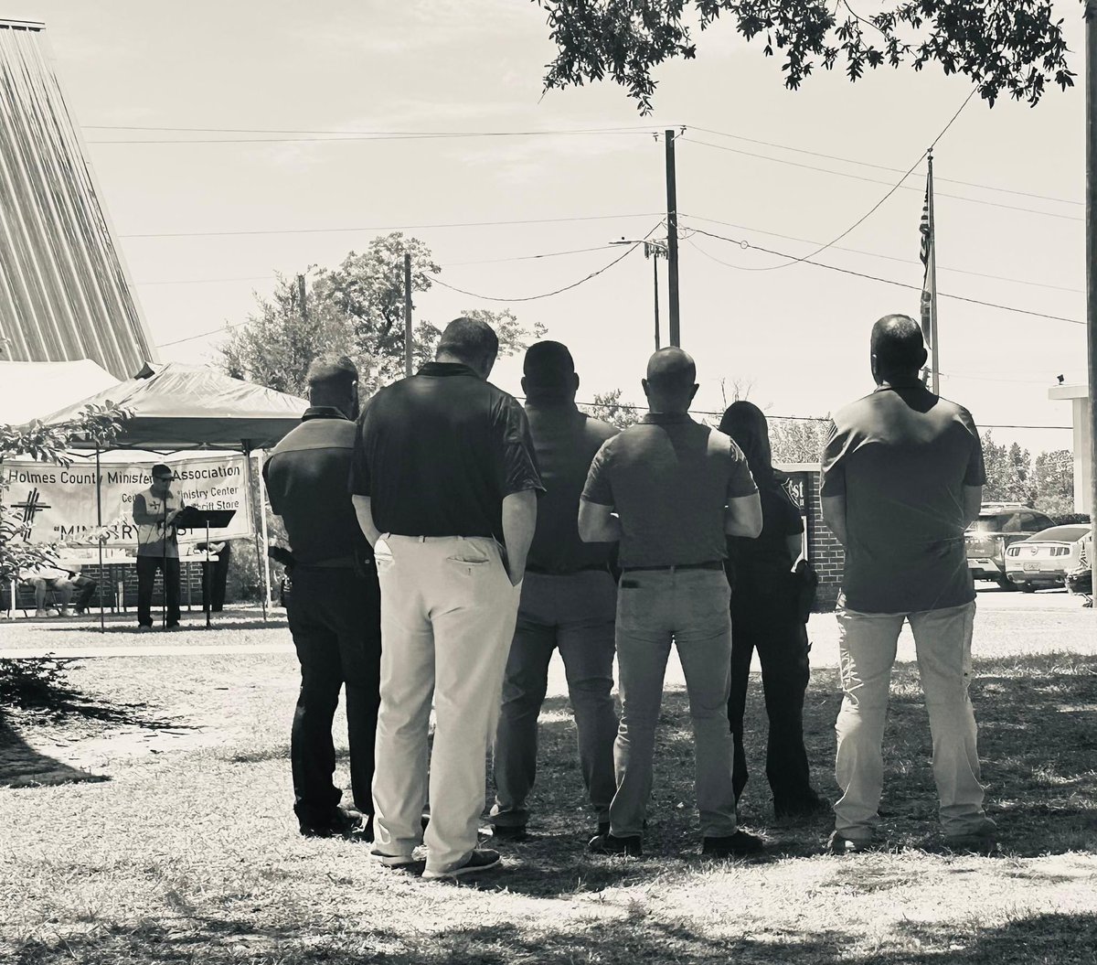 HCSO_FL's tweet photo. Thank you to Bonifay First United Methodist Church and Holmes County Ministerial Assoc. for hosting the National Day of Prayer service today. And HCHS students for@the music. 

Our county and communities, our country, our leaders, and more were covered in prayer. https://t.co/X7sKbvQfYO