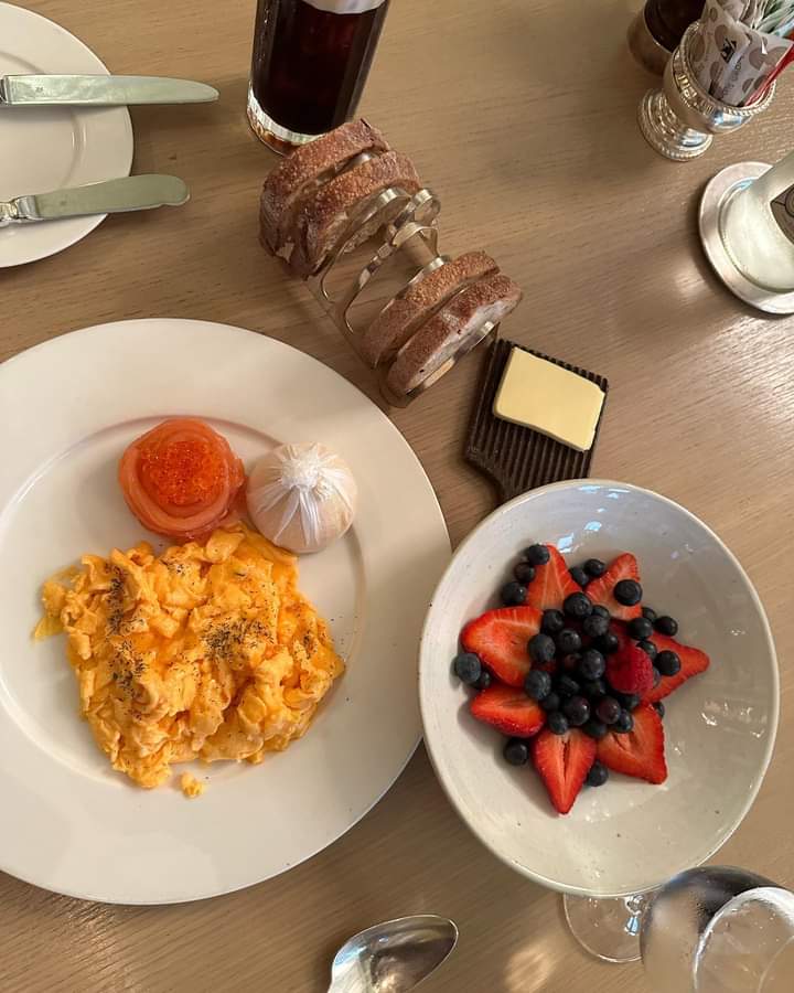 _eric_nam's tweet image. londontown