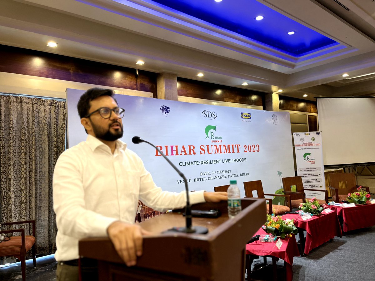 Balram0409's tweet photo. @rahulias6 @JJHMBihar @brlps_jeevika @LSBA_Bihar #BiharSummit_23
On climate resilient livelihood  
A great effort made to bring together the expertise of all key players ranging from Govt. to academia, innovator to CSO at one platform to offer sustainable solutions. 
Thanks for your inspiring words @rahulias6 sir. https://t.co/oFzDFHmogr