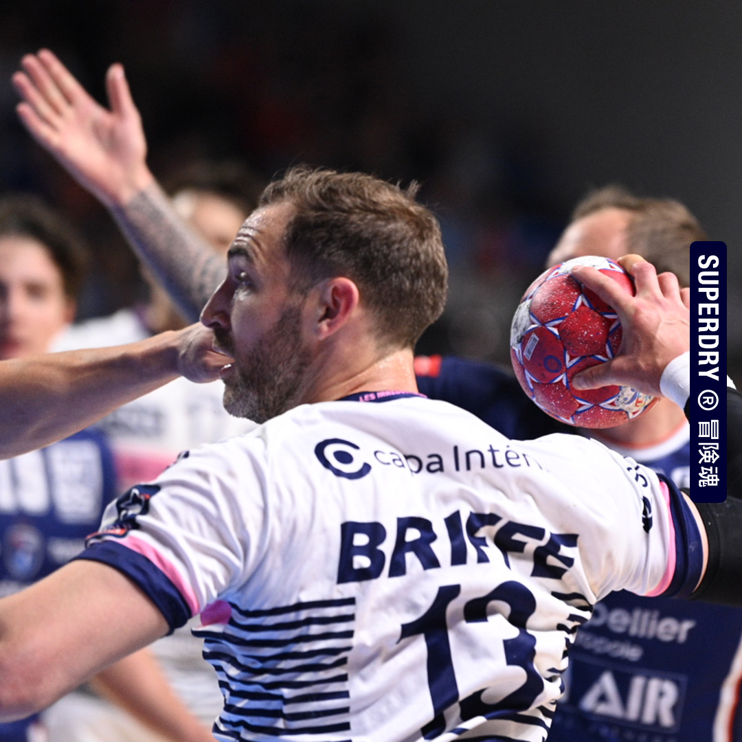 crmhb's tweet photo. ⏱⏸ | 𝗠𝗶-𝘁𝗲𝗺𝗽𝘀
Auteurs d'une grosse entame, nos Irréductibles ont fait la course en tête pendant 20', avant que Montpellier ne profite d'un temps faible pour revenir. (𝟭𝟯-𝟭𝟱)
Encore 30 minutes pour faire la différence messieurs 🔥
#CESMON | #LesIrréductibles 🔵⚪️ https://t.co/VFCLVi7hOD