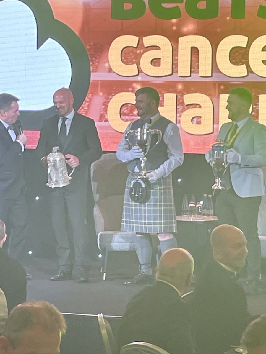 Robert__Douglas's tweet photo. #beatsonsportingdinner https://t.co/8MZblATl52