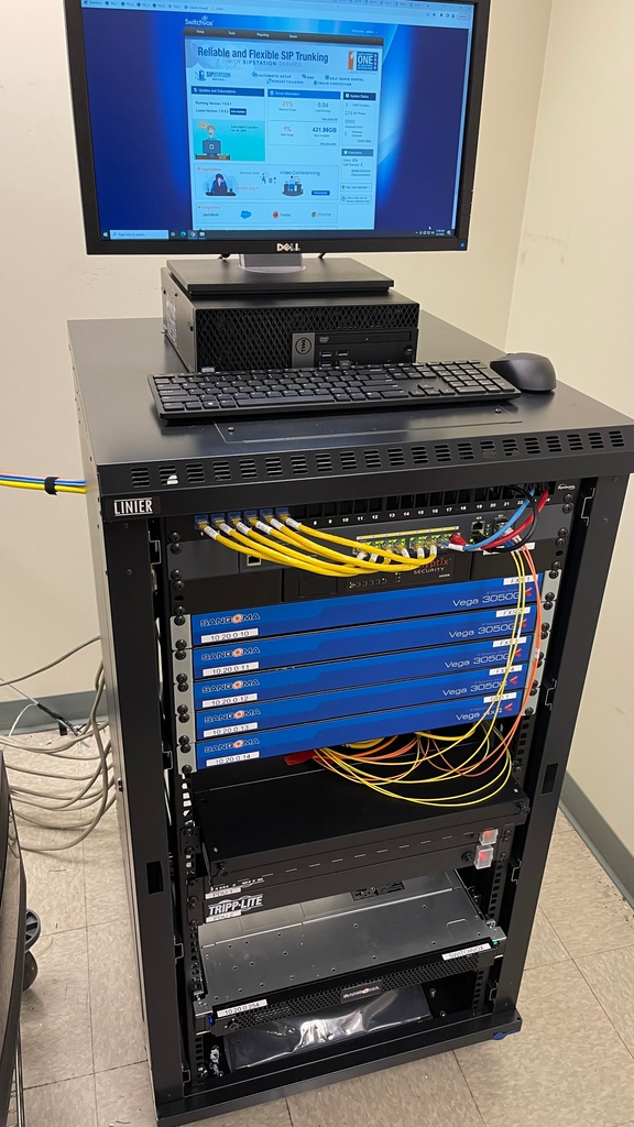cbsincorporated's tweet photo. Yet another successful install:  330 endpoints on @Sangoma Switchvox. #VoIP https://t.co/Pr4RpB1Lug