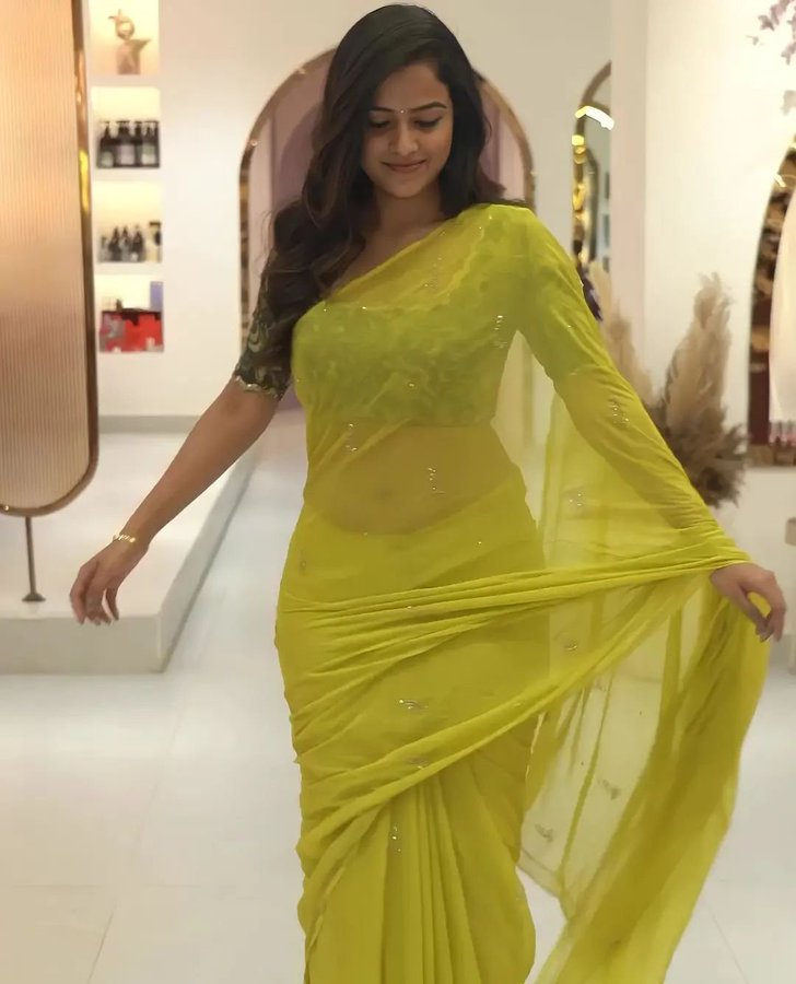 FvToXZ9aMAA6Qgw?format=jpg&name=900x900