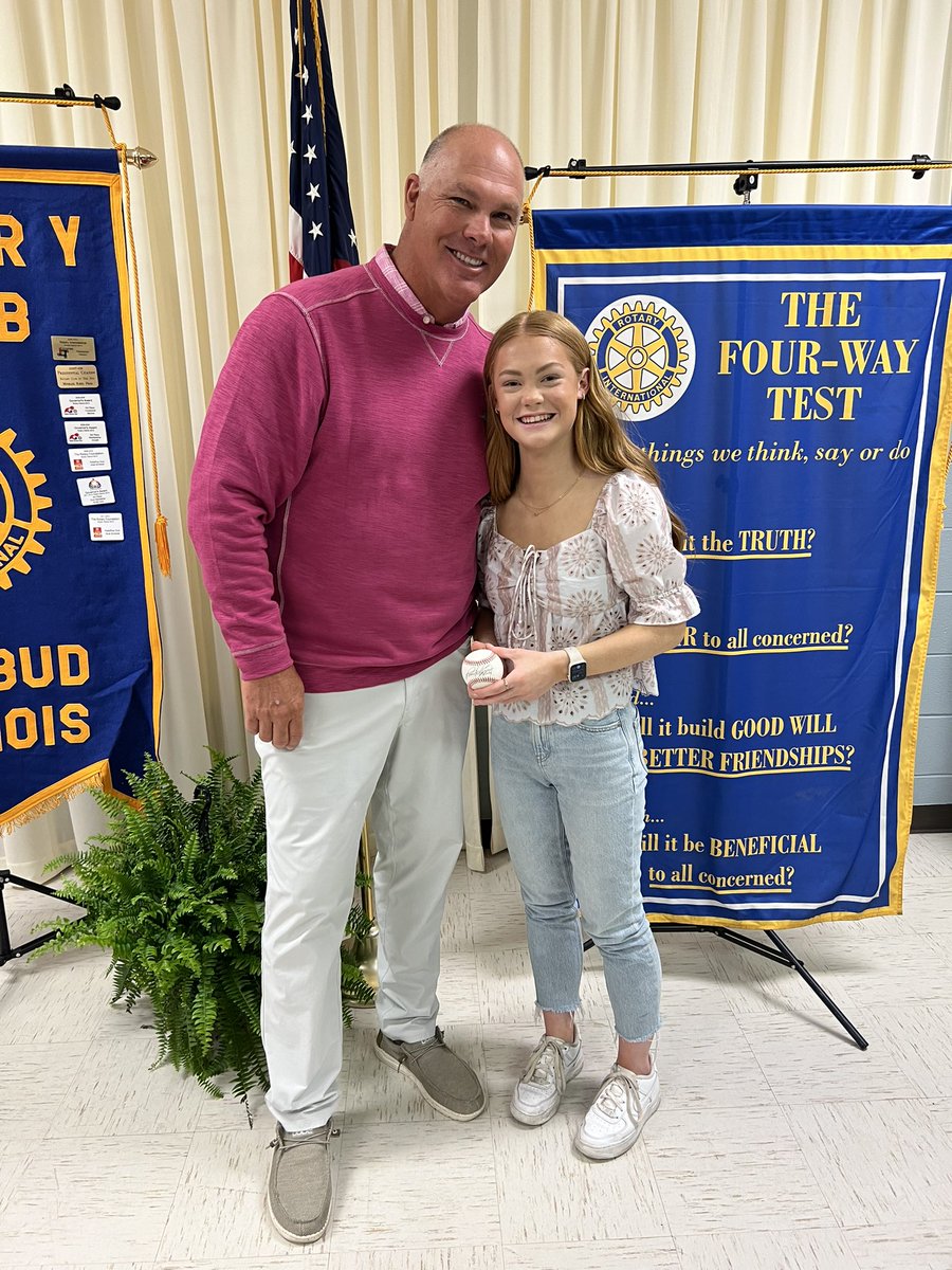 RedBudFCA's tweet photo. Some of our FCA members had the honor of hearing a wonderful message from and meeting Andy Benes this morning! We got to check out some items he brought along with him and Emma even got a signed baseball! ⚾️ #FCA #Ephesians2 #redbudhs #redbud132 https://t.co/5VO0hxDrh6