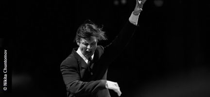 Teodor Currentzis y musicAeterna protagonistas del próximo concierto de La Filarmónica

@tcurrentzis @lafilarmonicalf

docenotas.com/167595/teodor-…

#TeodorCurrentzis #lafilarmonica #musicAeterna #chaikovsky #strauss #musicaclasica #auditorionacional