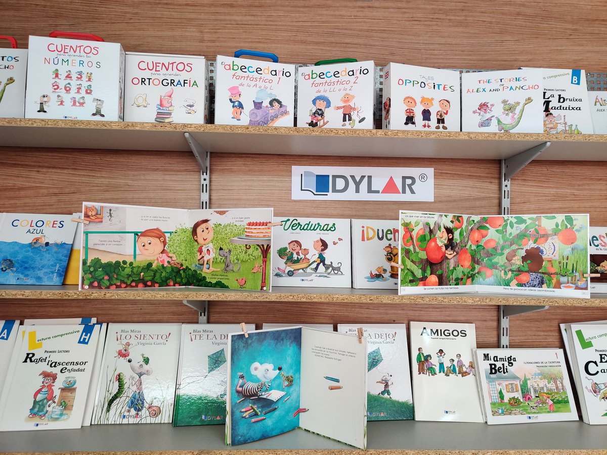 DylarEdiciones's tweet photo. #feriadellibro #Burriana #dylarediciones https://t.co/WIrEbeE9vL