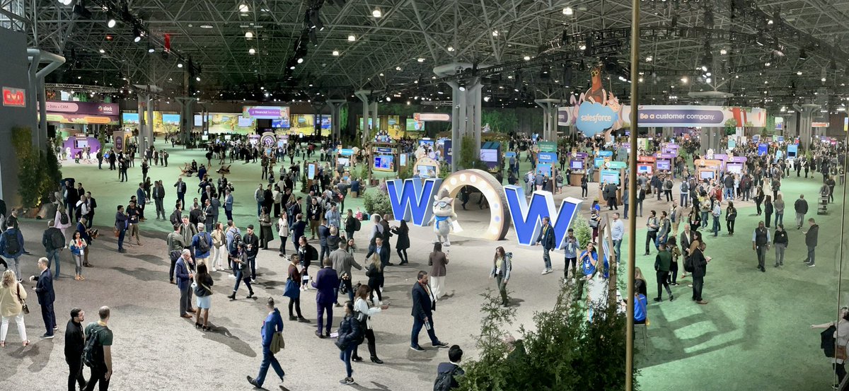 kavindrapatel's tweet photo. Is this is not a buzz, I do not know what it is. 🔥🔥
First Ever, 15000 attendees at the 2023 NYC Salesforce World Tour! 🚀 https://t.co/6meGxtsPvA