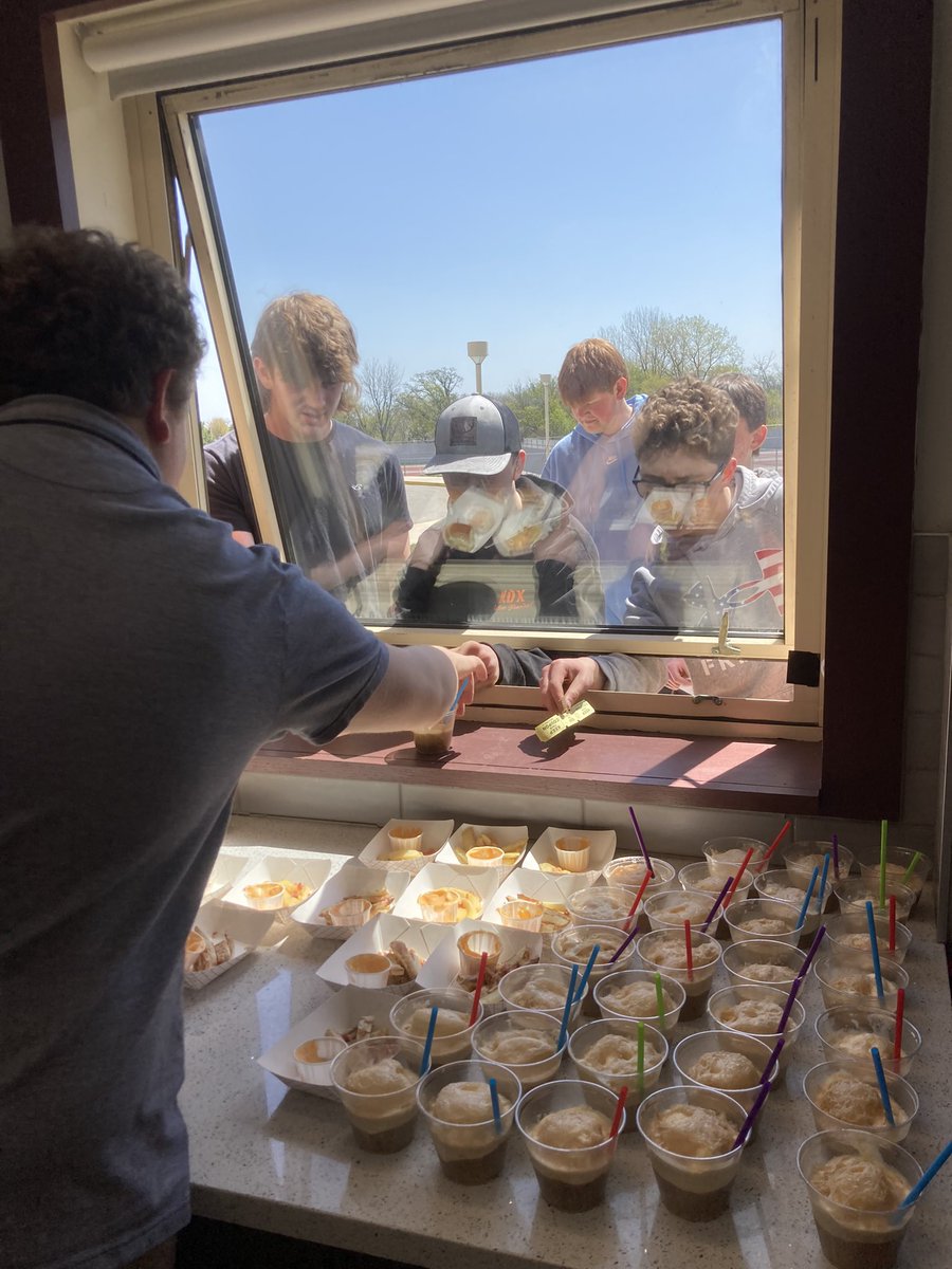 Erika Jones tweet media