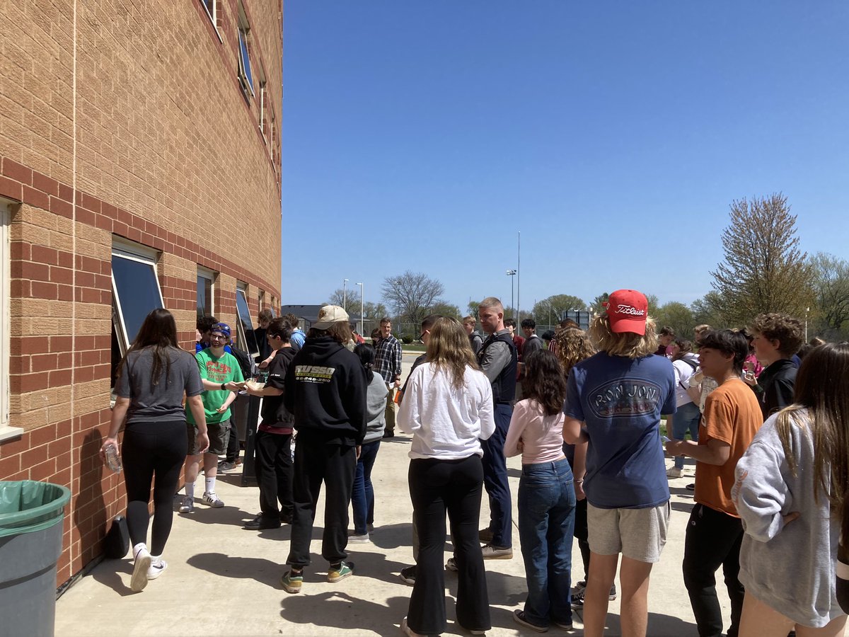 Erika Jones tweet media