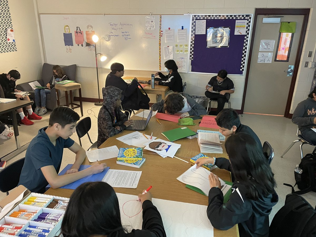 MrsTamiNeal's tweet photo. The conversations taking place with these #bookclubs are amazing. #7ELAJordan #JordanMSIgnite Having fun #readingforpleasure finishing the year. 📚 https://t.co/Np7sH0Bmci