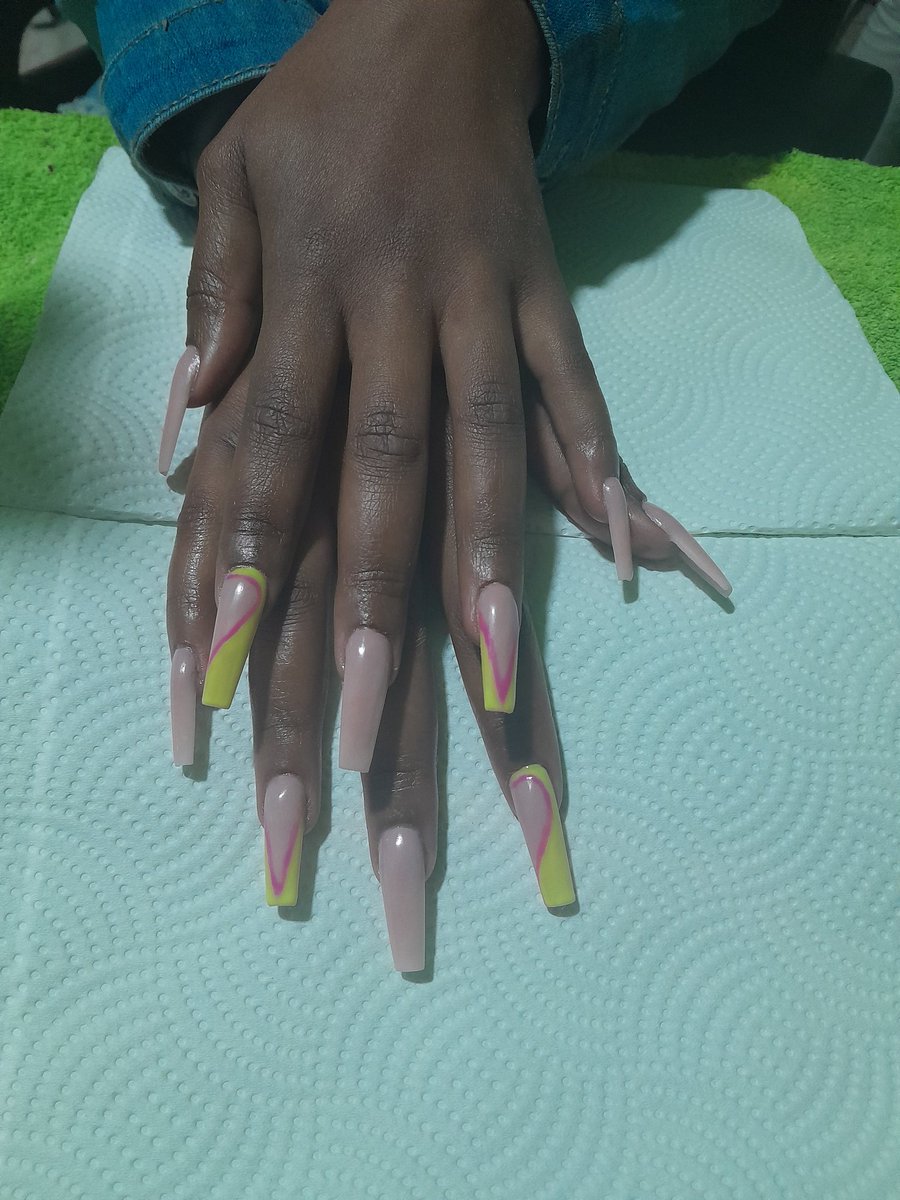 LynMusimbe's tweet photo. April in pictures https://t.co/Gfb9YwvkJE