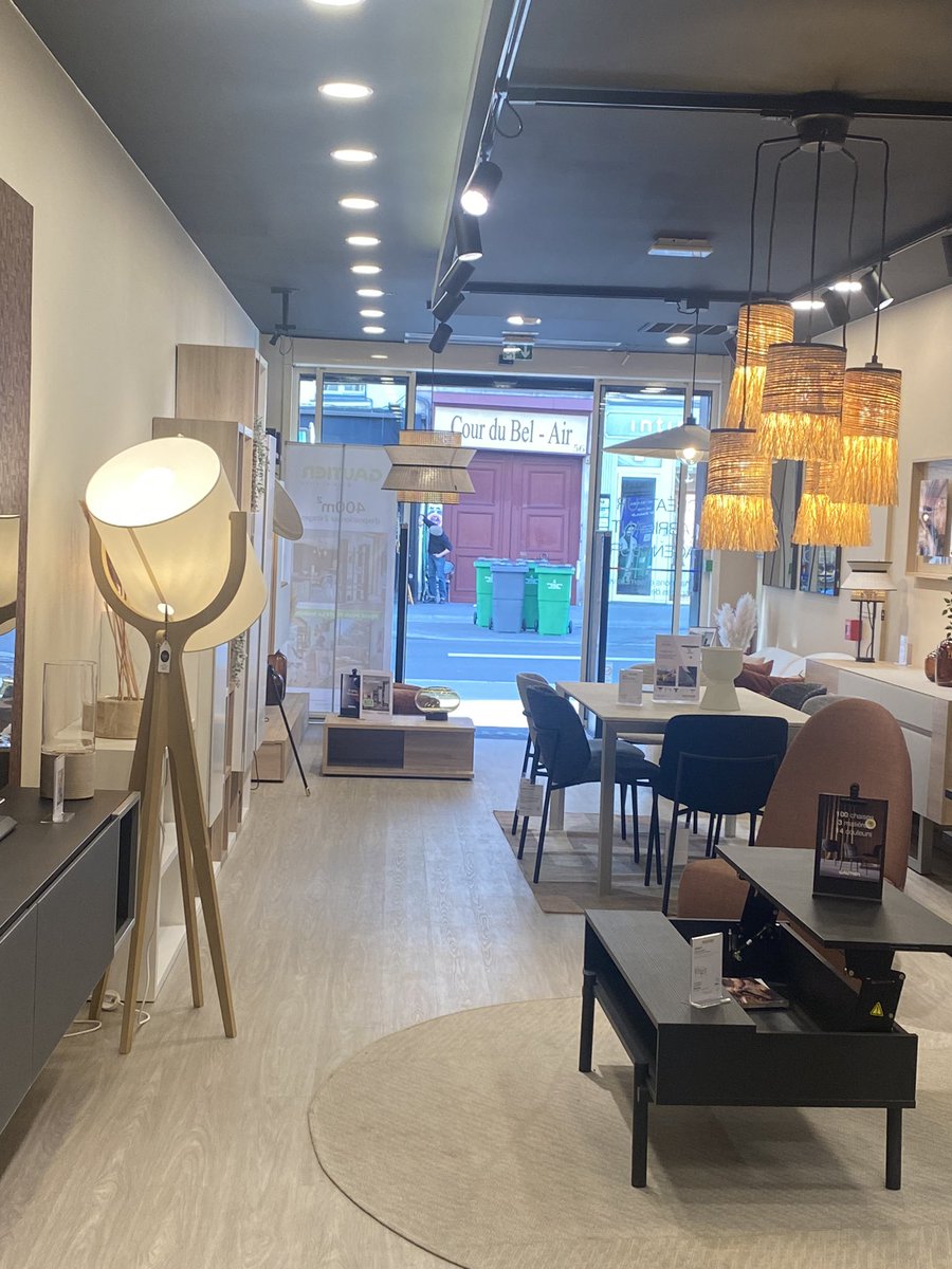 Inauguration du 79e magasin <a href="/GautierFrance/">Gautier</a> ouvert ce soir à Paris Bastille dans l’incontournable fbg St Antoine !
Le prochain sera en Côte d’Ivoire et au Koweït ! Bravo à tout l’équipe et nous vous souhaitons tout le succès mérité !
@bpifrance @julienNoronha <a href="/S_Ndour/">Stéphane Ndour</a> <a href="/LaFrenchFab/">La French Fab</a>