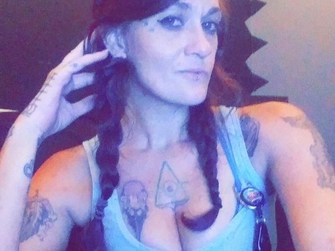 I'm online right now on SkyPrivate - pay-per-minute system for Skype live shows. Call me right now in<a href="/tag/findom"class="tags"><span>#findom</span></a><a href="/tag/newpaypigwanted"class="tags"><span>#newpaypigwanted</span></a>