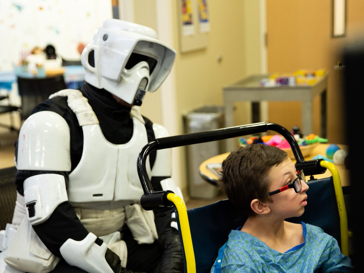 MottChildren's tweet photo. From our C.S. Mott Children’s Hospital galaxy to yours, #MayThe4thBeWithYou. 

#StarWarsDay @for_mott 💛 https://t.co/FlKEjfUeOU