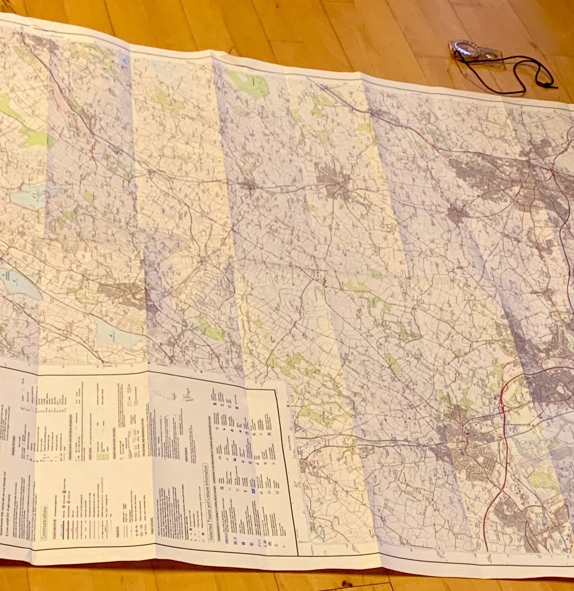ElStew99's tweet photo. A night teaching Scouts mapping reading and using a compass 🧭 🗺
#Scouts #map #reading #compass https://t.co/yKPpR4Y2xA