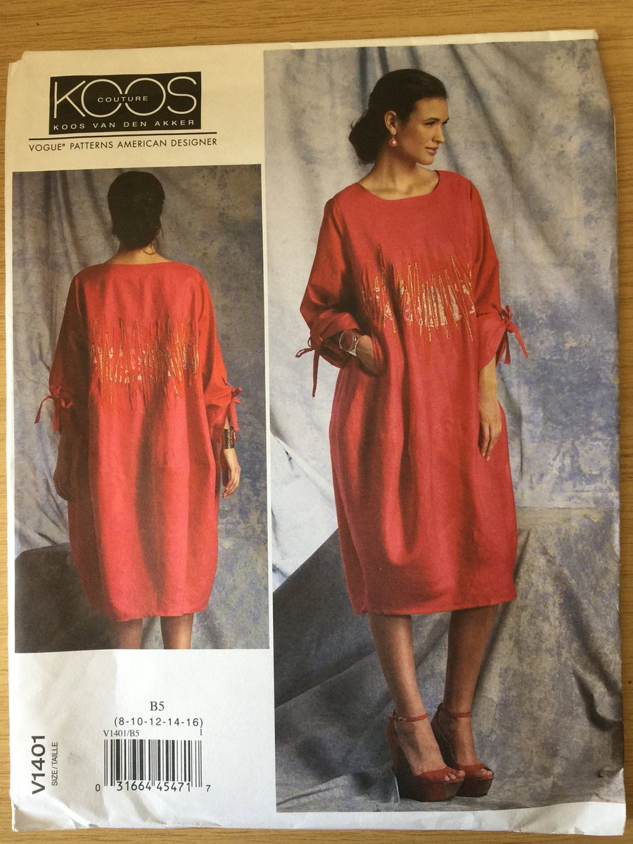 WatsonsVintage's tweet photo. An AMAZING Contemporary Sewing Pattern in my #etsy shop: Uncut 2014 Vogue 'Koos Couture Van Den Akker #AmericanDesigner ' Sewing Pattern V1401 Misses' Oversized Pullover Dress In Sizes 8-16 - Supply https://t.co/1897Yyxwnt
#Vogue #DressPattern #DesignerDress https://t.co/LyV7zioiv0