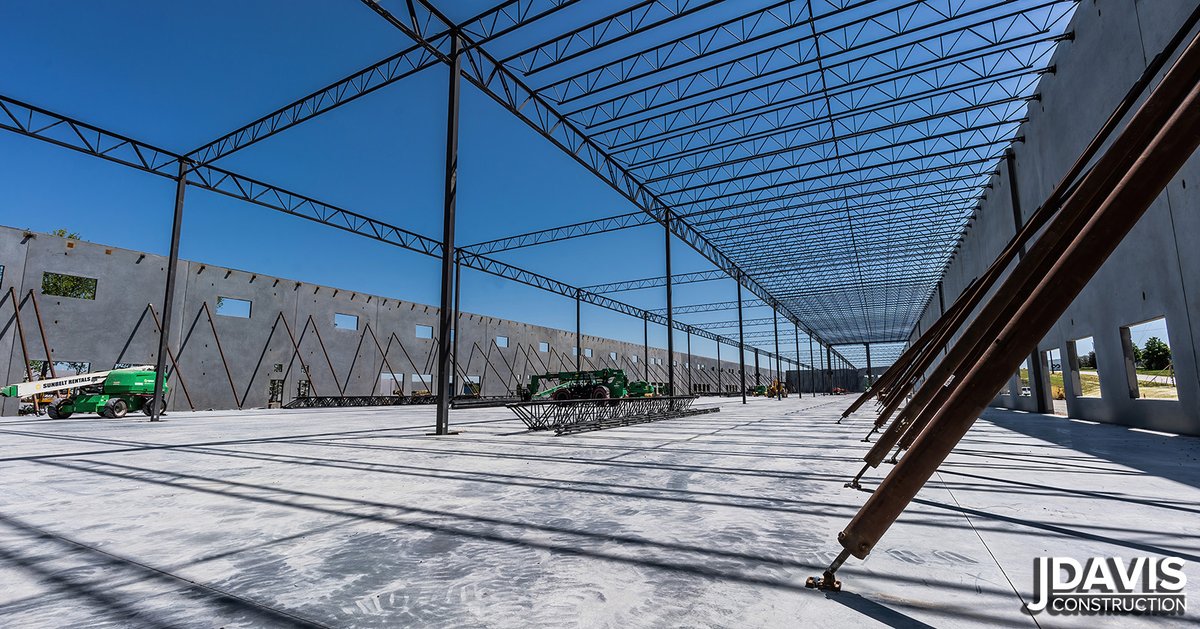 JDavisConst's tweet photo. Atlas is walled up, and steel going strong. Stick around in the coming months for more updates, but for now we’d like to say thank you to Richard Whitt, Jason Fleck, Steven Anderson, Jonathan Gates, and our guys on the ground.
#jdavis #construction #greer https://t.co/qtdih8HaU7