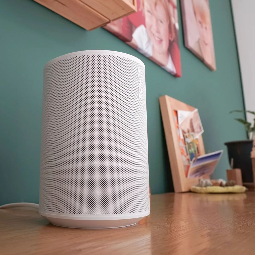 Now on @techfi_nl another look at the Sonos Era 100 - in a stereo pair configuration. That's real stereo, makes for a big difference.

.
.
.
#sonos #era100 #wirelessspeaker #speakers #music