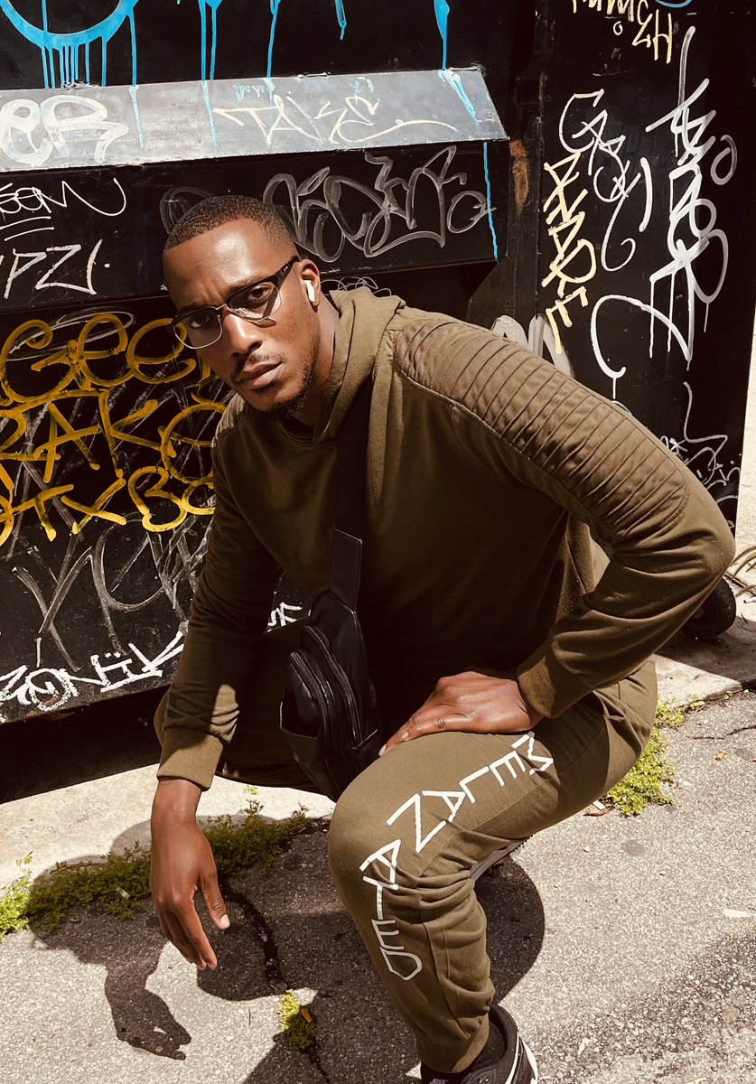 JdotHarrington's tweet photo. Melanated!! Thanks Melanated Stylez for gifting me with this fit! ❤️ https://t.co/sQqY3K69Ip