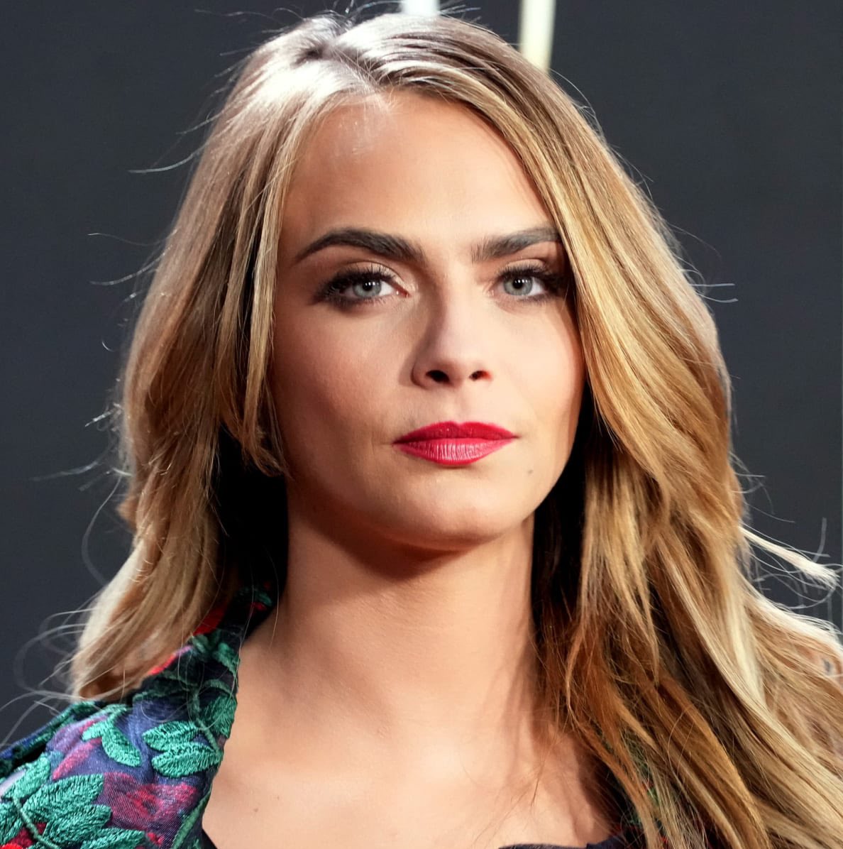 The AHS Zone on Twitter: "Cara Delevingne reportedly crossed a WGA